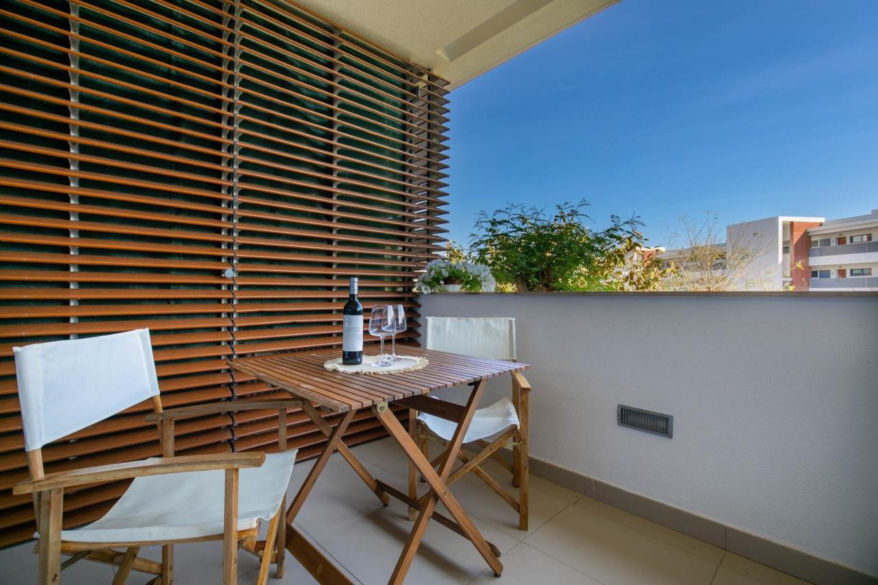 The Sunshine - Marina Village Apartment *